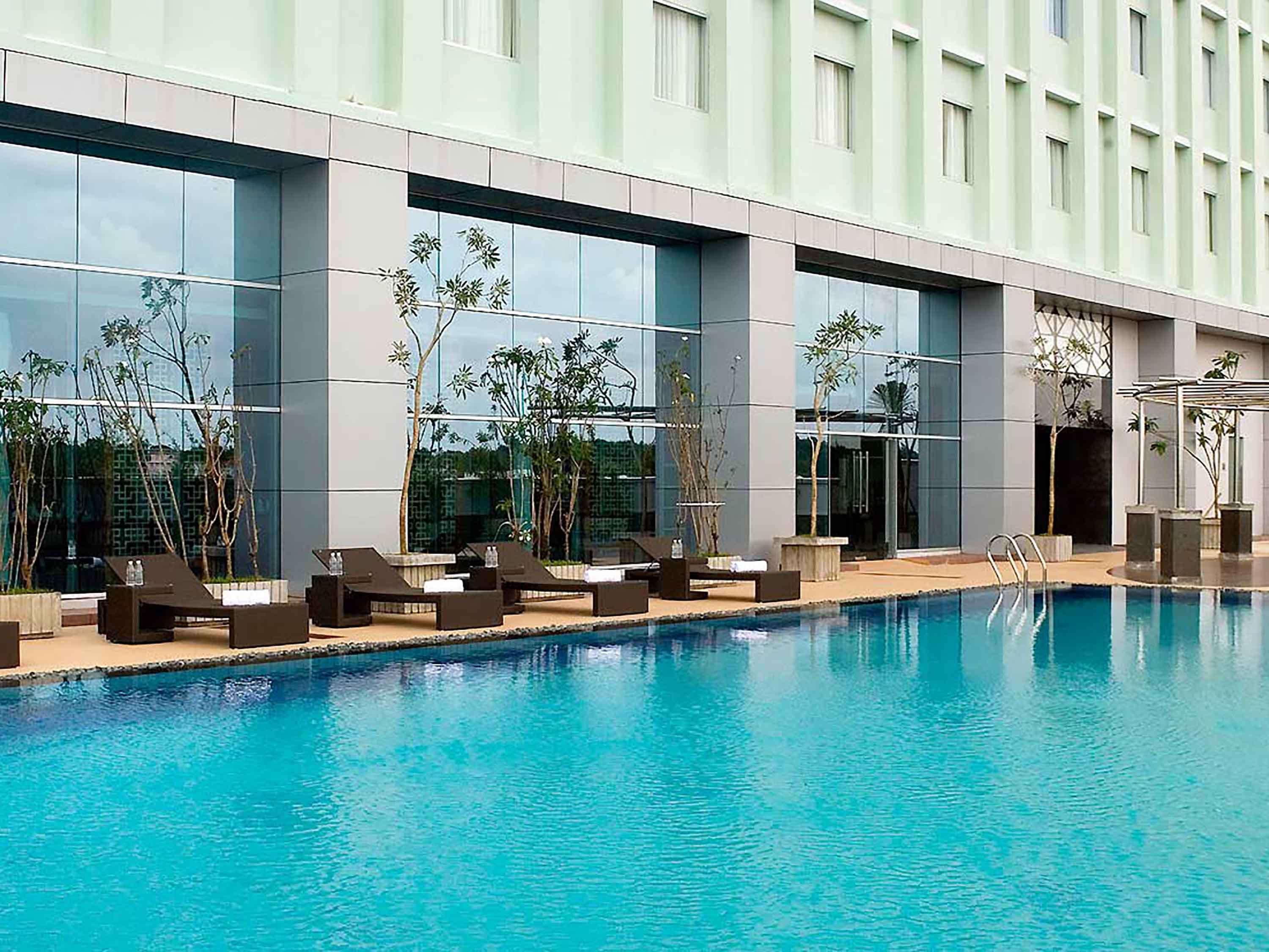 Novotel Bangka Hotel&Convention Center Pangkal Pinang Exterior foto